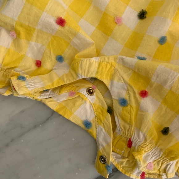 NWT Baby Gap Girls 18-24 Months Matching Romper and Hat - Picture 9 of 9